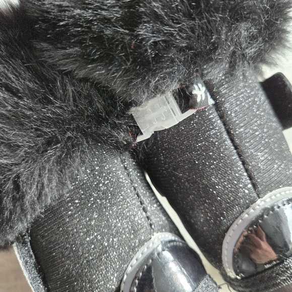 Kids Girls Winter Boots Faux Fur Size 6 NWOT - Picture 5 of 9